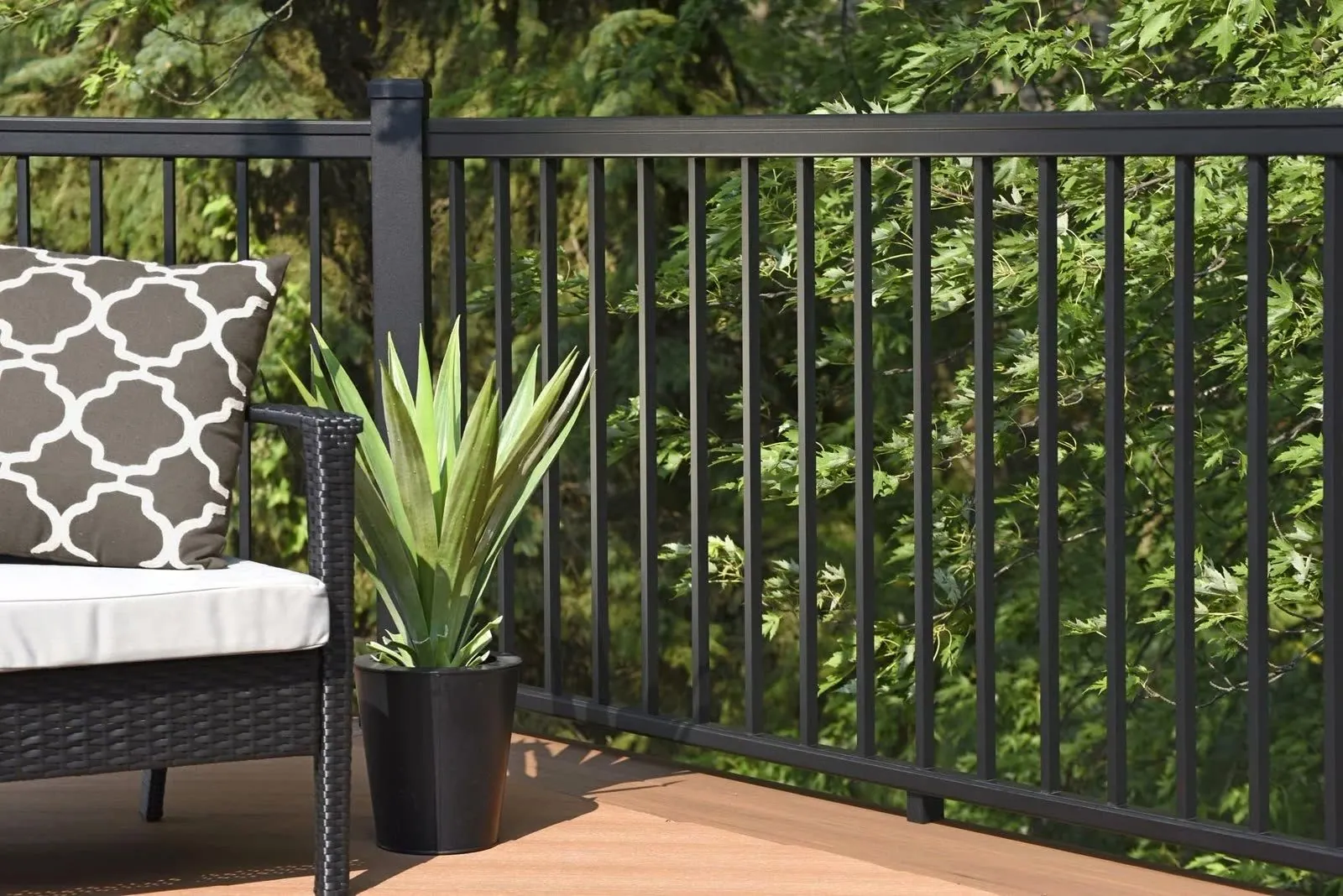 Impression Rail™ deck railing system